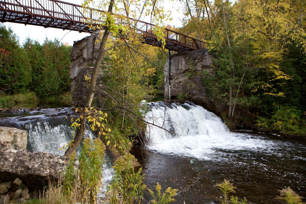 Forks Of The Credit Inn Orangeville Kültér fotó